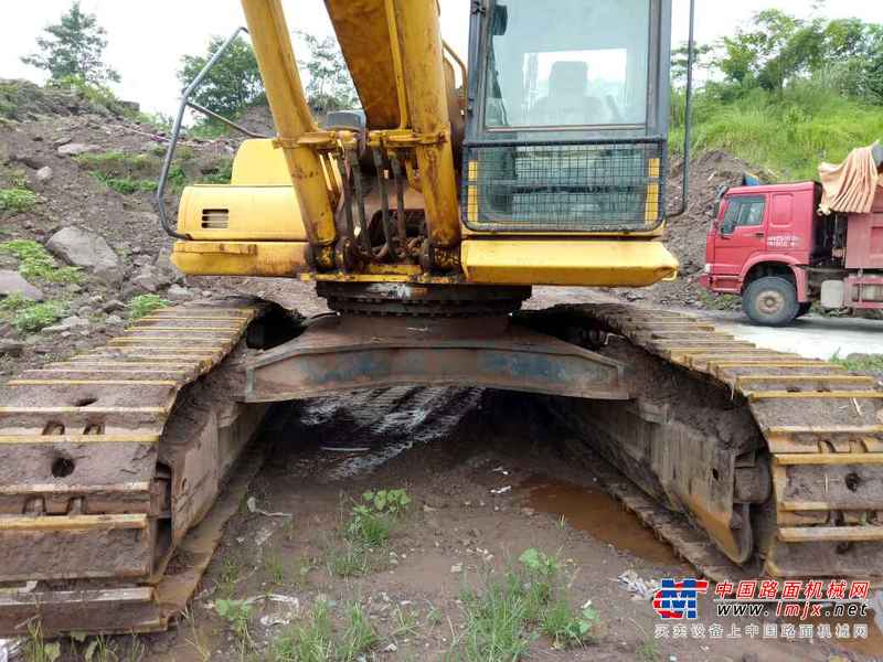 四川出售转让二手9500小时2011年小松PC450挖掘机