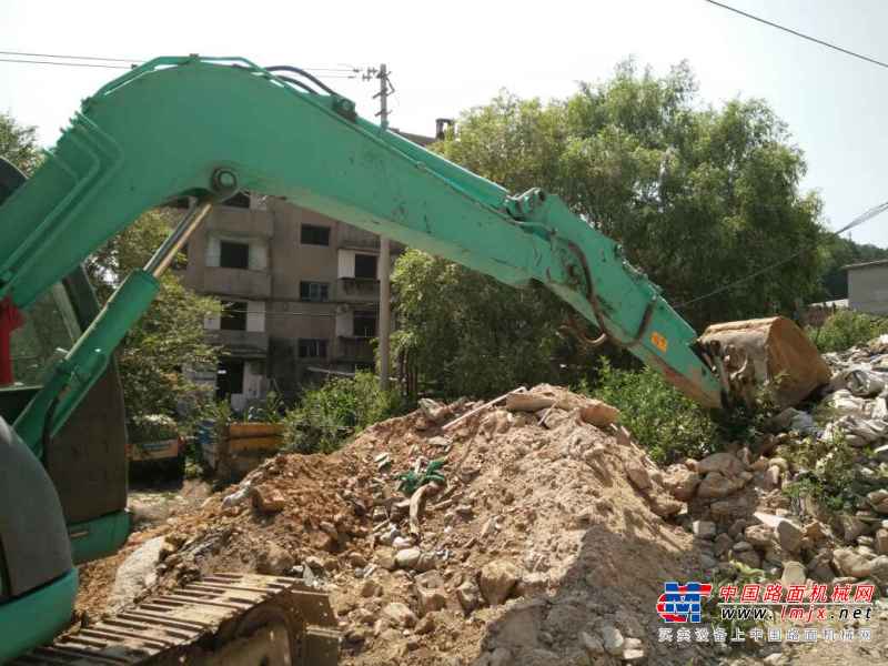 辽宁出售转让二手8000小时2011年神钢SK70挖掘机