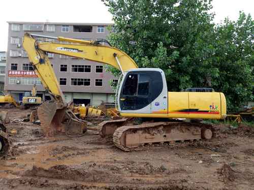 江西出售转让二手9000小时2006年住友SH200Z3挖掘机
