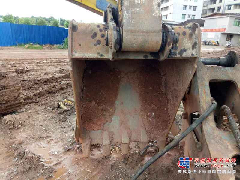 江西出售转让二手9000小时2006年住友SH200Z3挖掘机