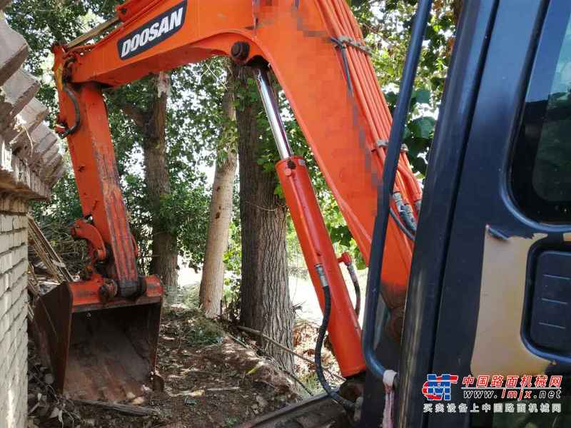宁夏出售转让二手5200小时2011年斗山DH60挖掘机