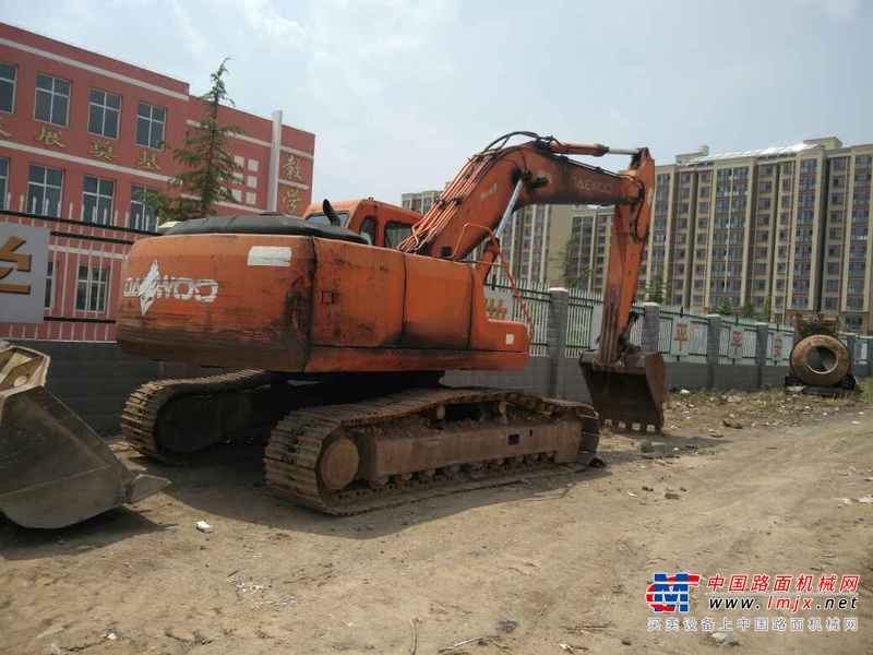 山西出售转让二手10000小时2004年大宇DH220LC挖掘机