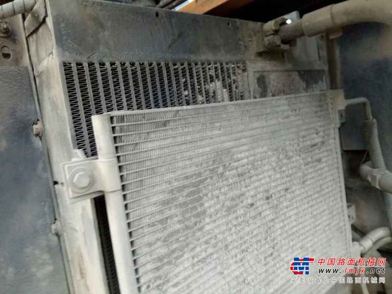 山西出售转让二手5000小时2012年龙工LG6085挖掘机