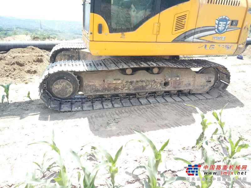 山西出售转让二手7000小时2011年龙工LG6150挖掘机