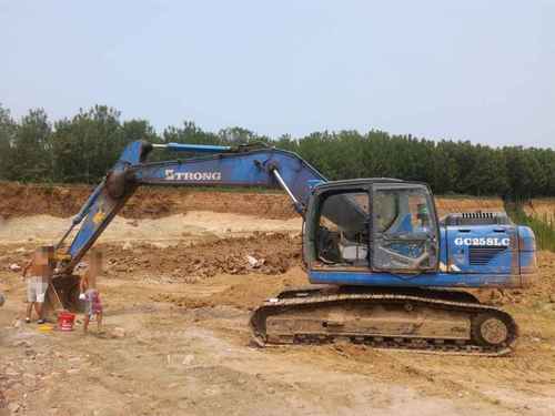 山东出售转让二手12000小时2011年山重建机GC218挖掘机