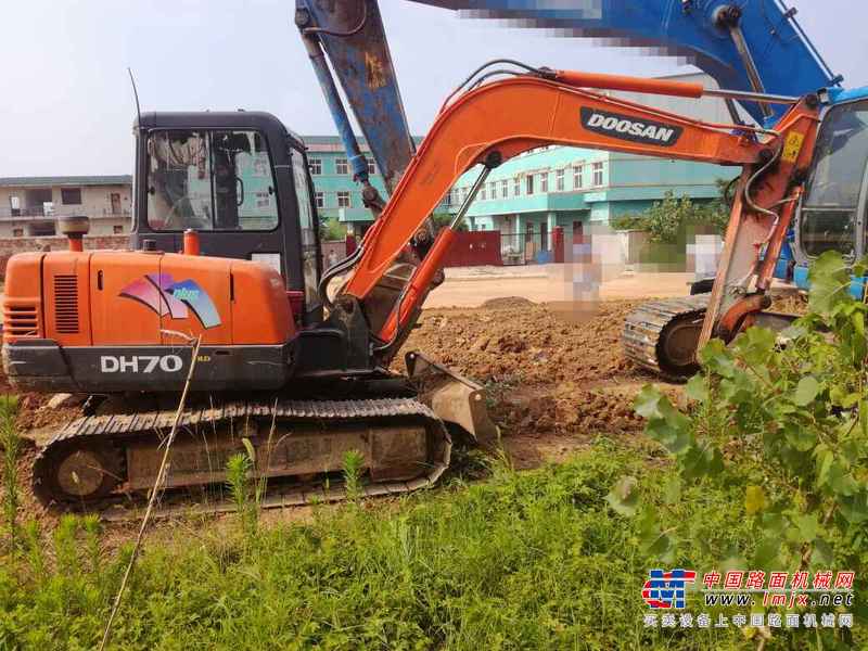 山东出售转让二手3800小时2015年斗山DH55挖掘机