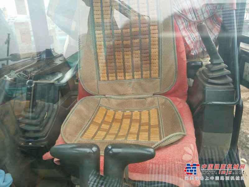 云南出售转让二手7891小时2011年神钢SK330挖掘机