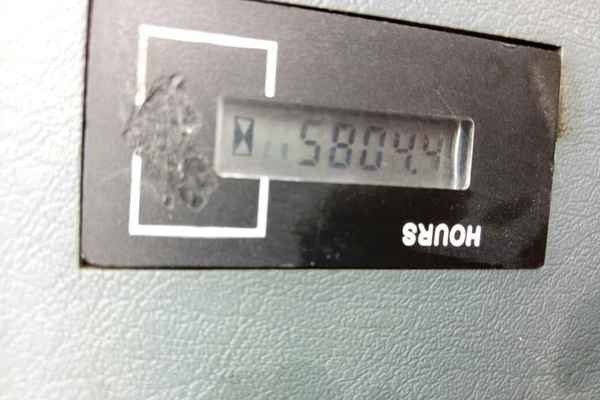 四川出售转让二手5804小时2010年现代R225LC挖掘机