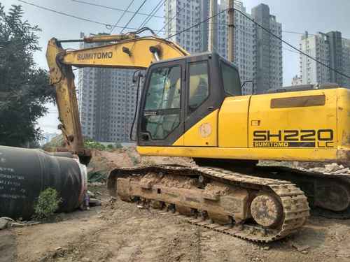 河北出售转让二手12000小时2010年住友SH220LC挖掘机