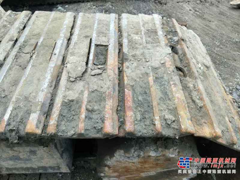 山西出售转让二手15800小时2011年小松PC240LC挖掘机