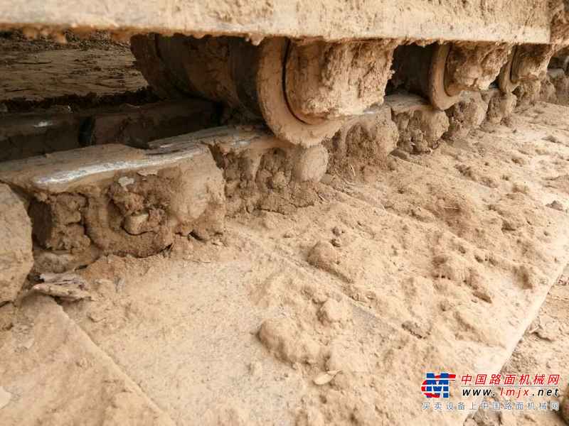 山东出售转让二手8000小时2004年日立ZX200挖掘机