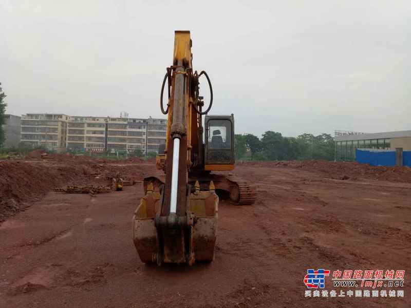 江西出售转让二手8000小时2009年徐工XE210挖掘机