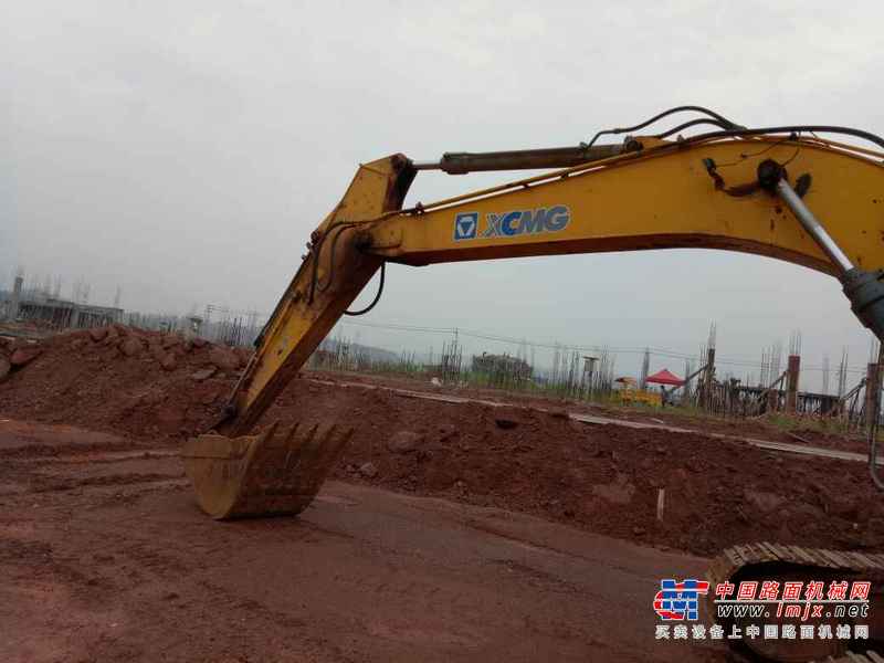 江西出售转让二手8000小时2009年徐工XE210挖掘机