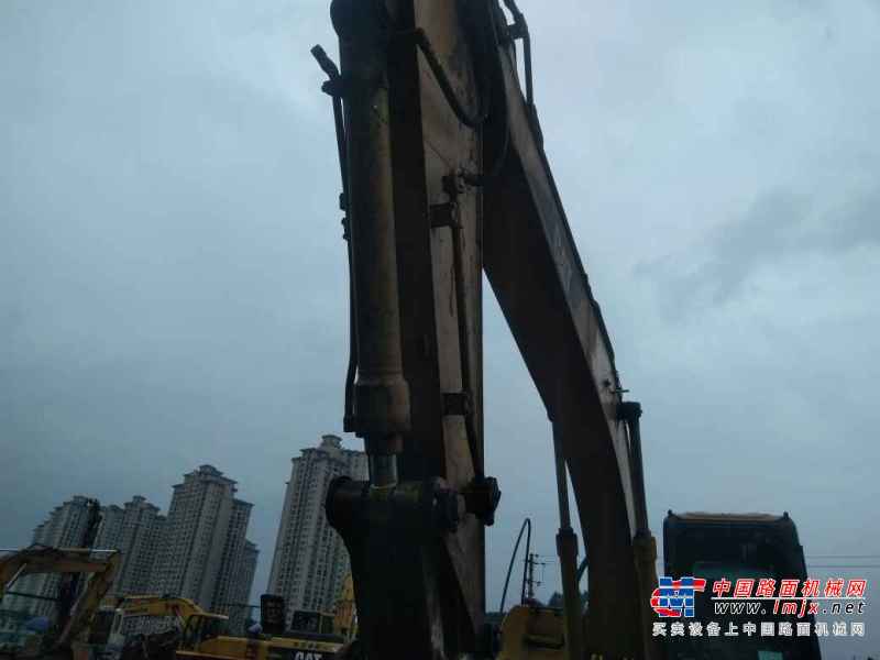 重庆出售转让二手18000小时2005年卡特彼勒320C挖掘机