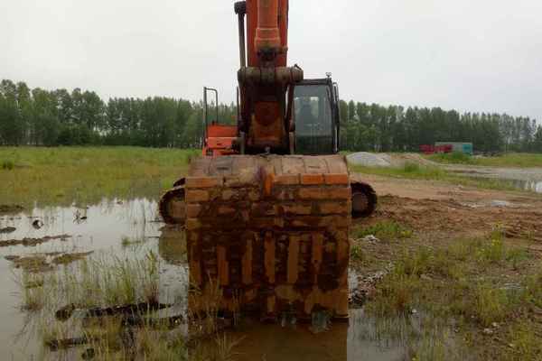 黑龙江出售转让二手20000小时2005年日立ZX350H挖掘机