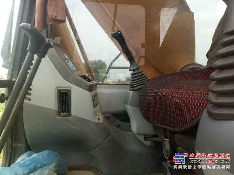 黑龙江出售转让二手17800小时2006年小松PC220挖掘机