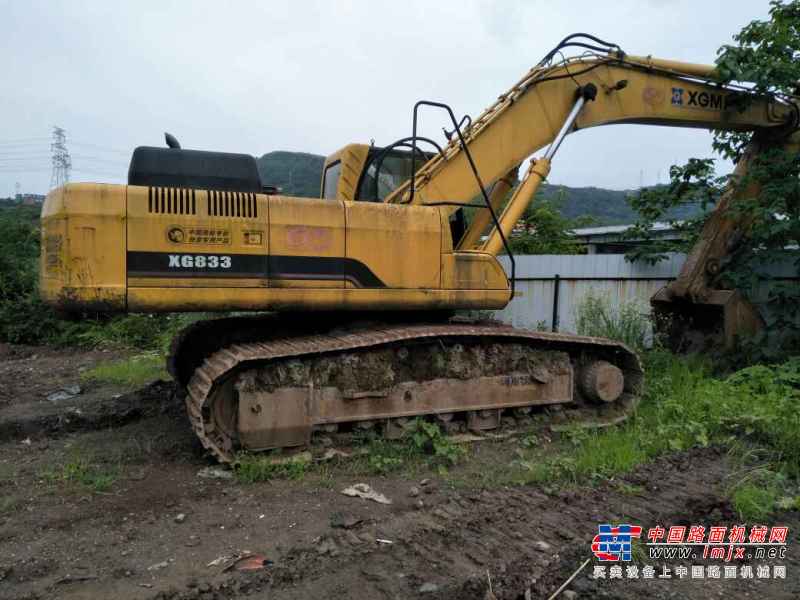 重庆出售转让二手8000小时2011年厦工XG833挖掘机