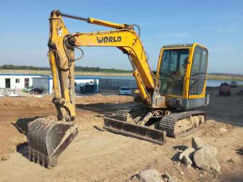 宁夏出售转让二手6900小时2011年沃得重工W260挖掘机