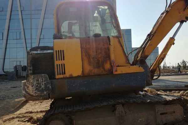 宁夏出售转让二手6900小时2011年沃得重工W260挖掘机
