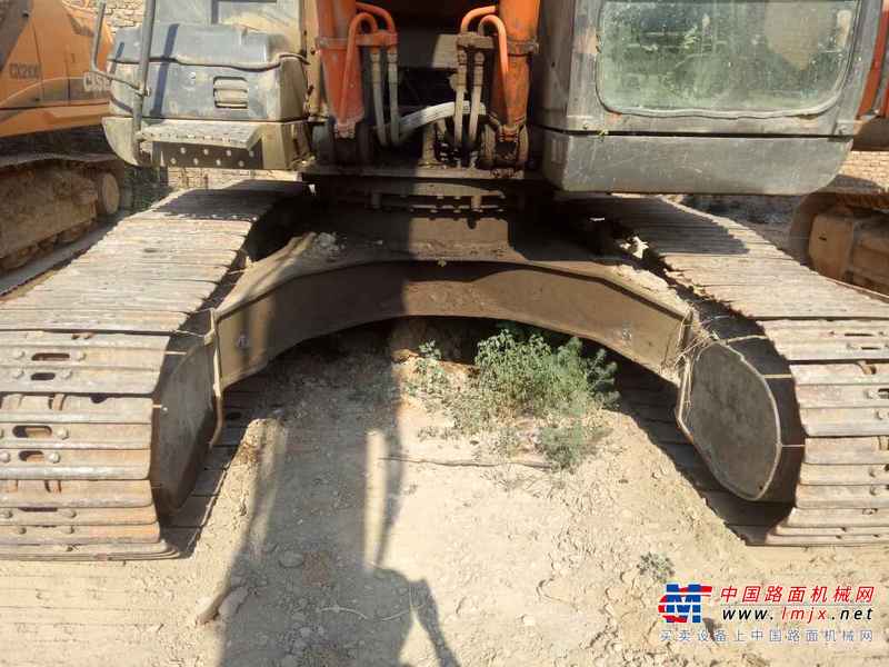 陕西出售转让二手8900小时2007年日立ZX240挖掘机