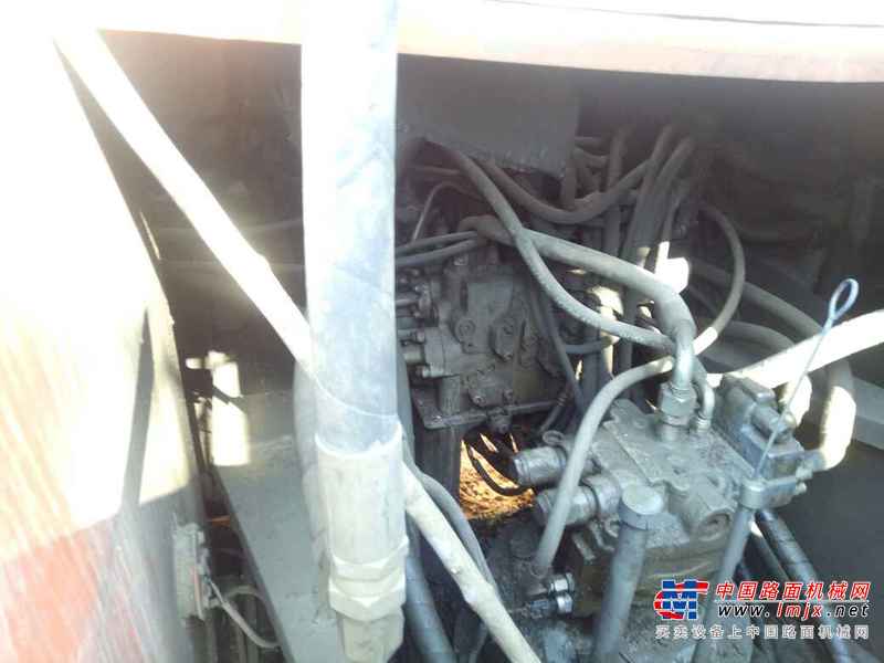 陕西出售转让二手8900小时2007年日立ZX240挖掘机