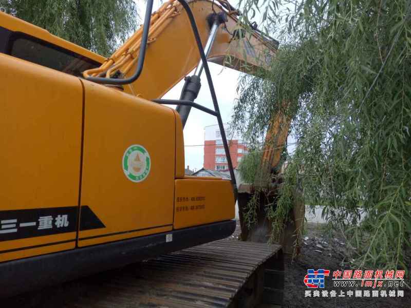 黑龙江出售转让二手6700小时2012年三一重工SY215C挖掘机