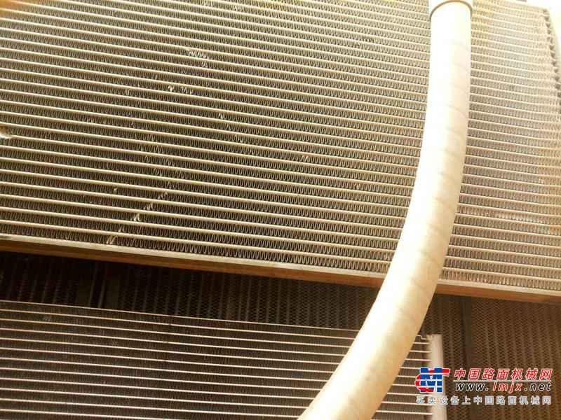 河北出售转让二手16000小时2009年现代R305LC挖掘机