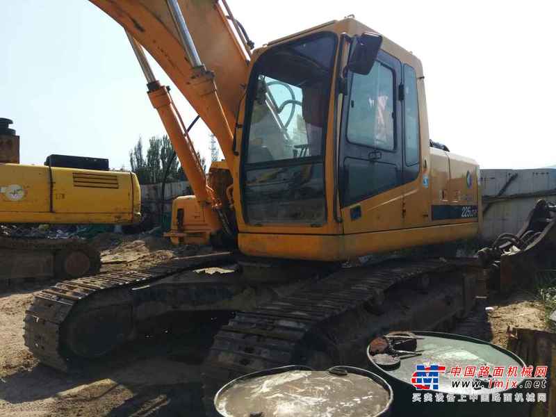 山西出售转让二手15000小时2009年现代R225LC挖掘机