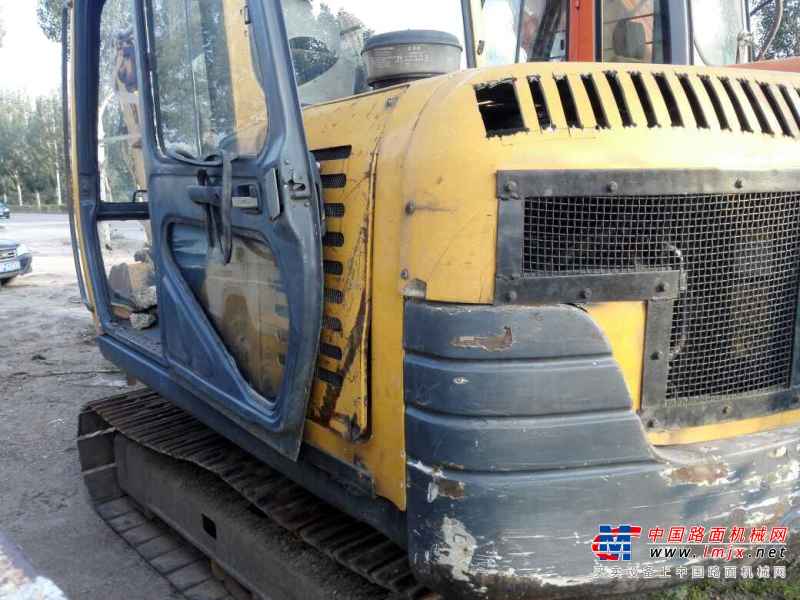 辽宁出售转让二手8000小时2010年徐工XE80挖掘机