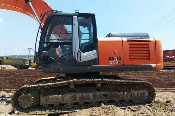 山西出售转让二手8000小时2009年日立ZX250H挖掘机
