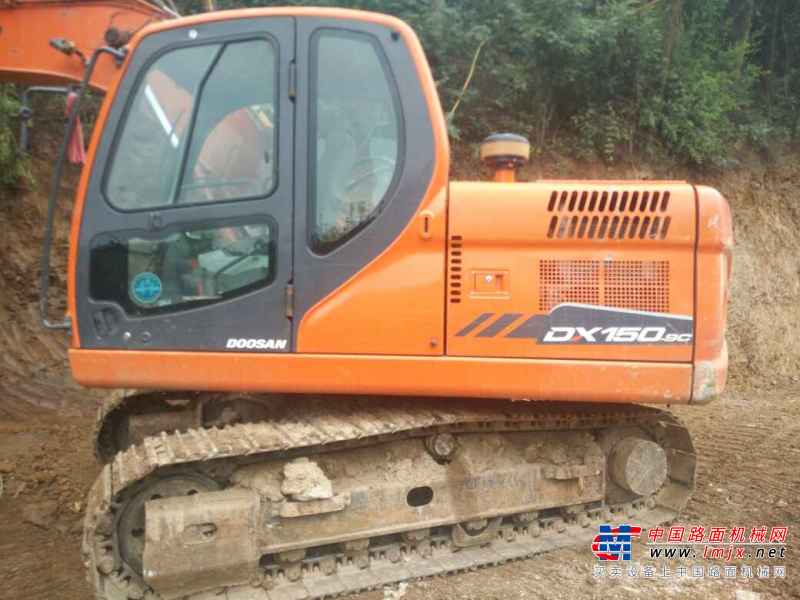 云南出售转让二手2192小时2016年斗山DX120挖掘机