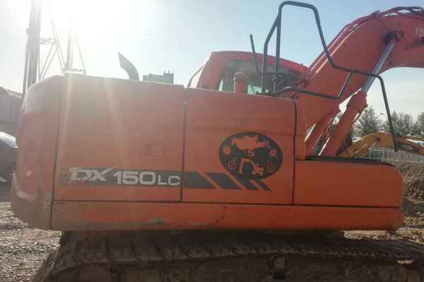 宁夏出售转让二手6400小时2014年斗山DX150LC挖掘机