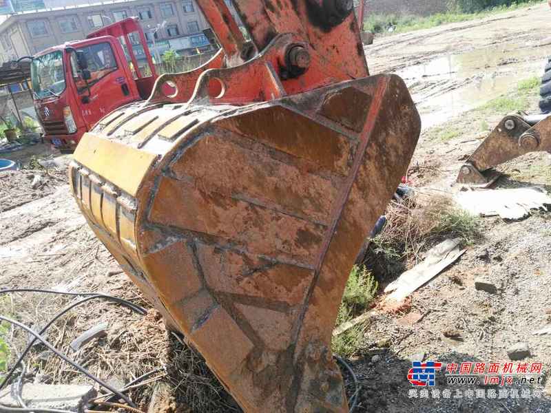 山西出售转让二手3200小时2013年斗山轮挖DH210W挖掘机