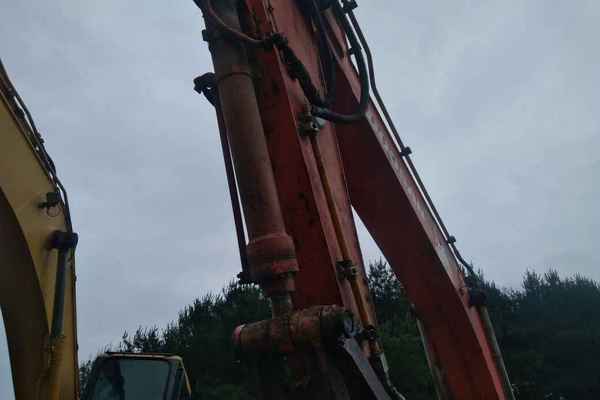 重庆出售转让二手12000小时2008年斗山DH300挖掘机