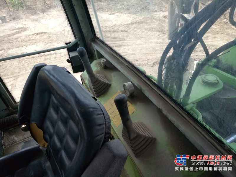 山西出售转让二手4000小时2012年犀牛重工轮挖7180挖掘机