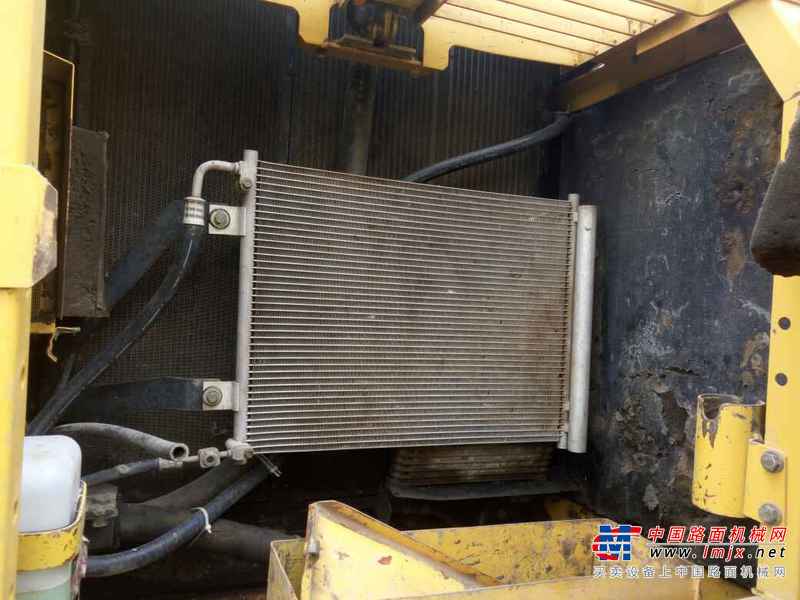河北出售转让二手8000小时2012年小松PC240挖掘机