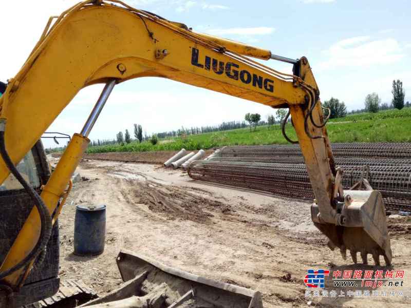 宁夏出售转让二手9200小时2011年柳工CLG908C挖掘机