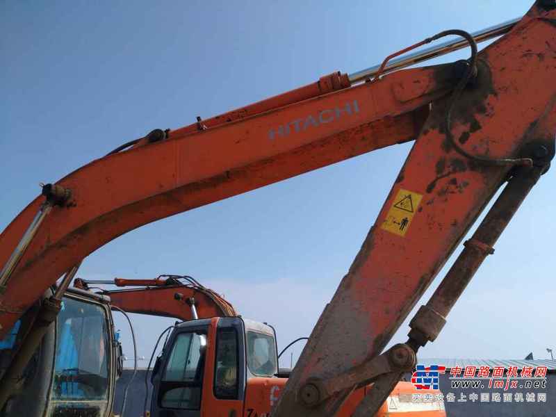 山东出售转让二手15000小时2003年日立ZX200挖掘机