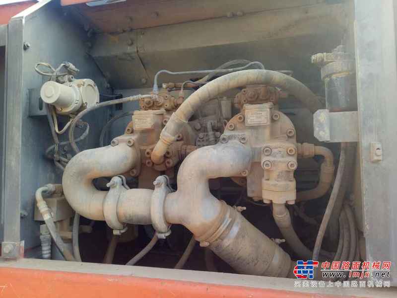 陕西出售转让二手5600小时2010年日立ZX330挖掘机