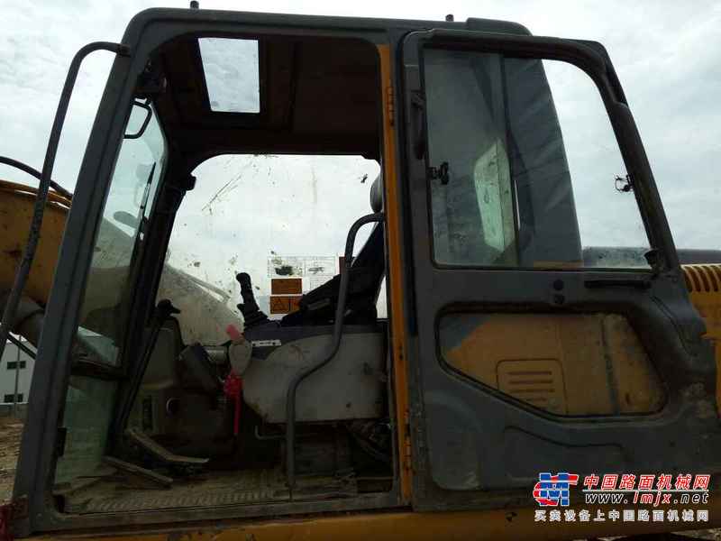 江西出售转让二手9000小时2010年徐工XE150D挖掘机