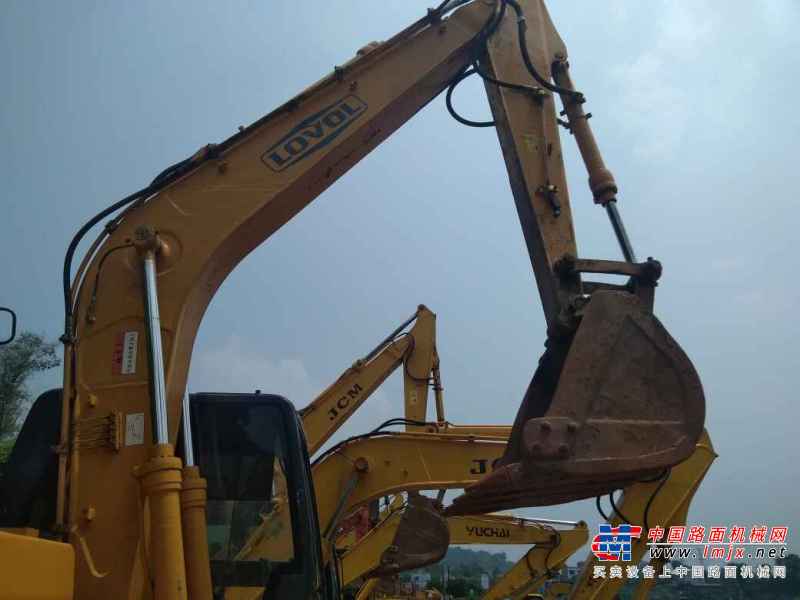 重庆出售转让二手7000小时2011年福田雷沃FR150挖掘机