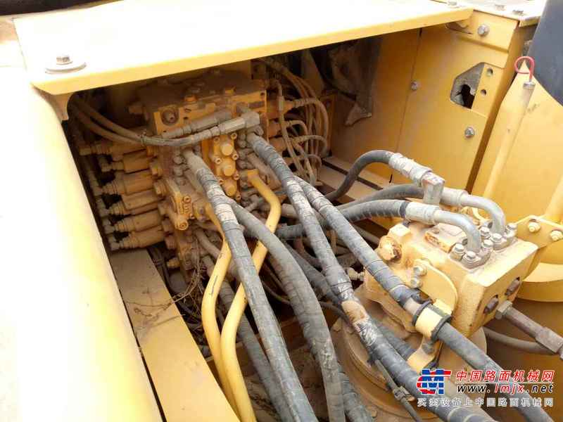 陕西出售转让二手8200小时2006年小松PC220挖掘机