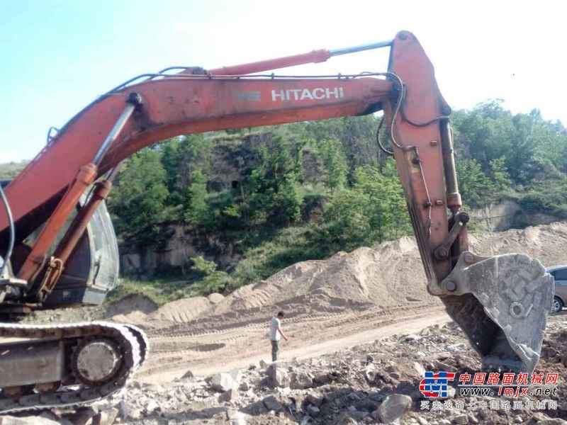 山西出售转让二手15000小时2009年日立ZX250H挖掘机
