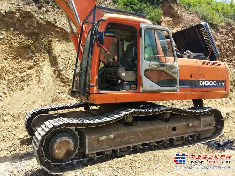 山西出售转让二手19800小时2011年斗山DH300LC挖掘机