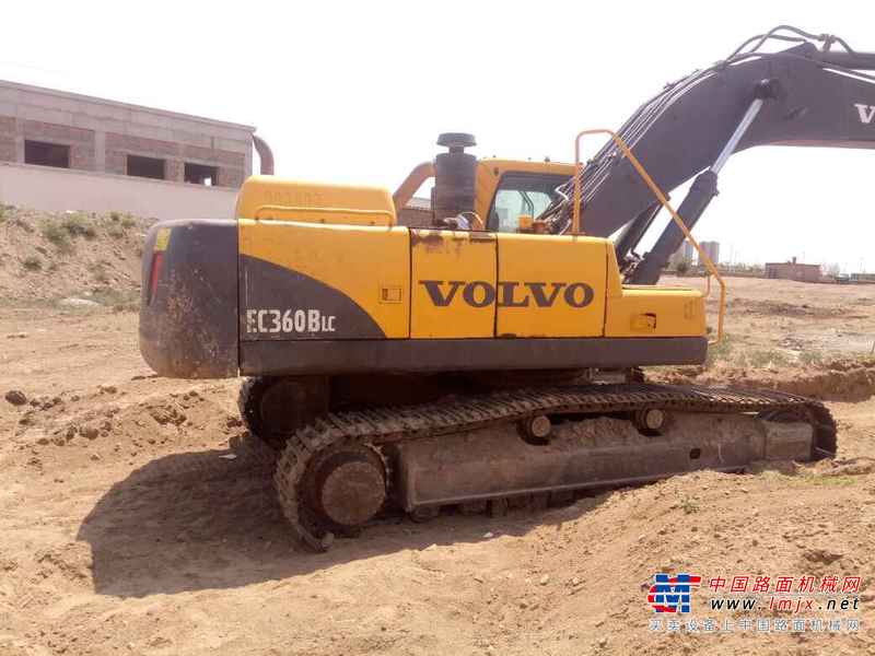 内蒙古出售转让二手8000小时2010年沃尔沃EC360BLC挖掘机