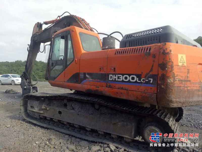 江西出售转让二手8500小时2012年斗山DH300LC挖掘机