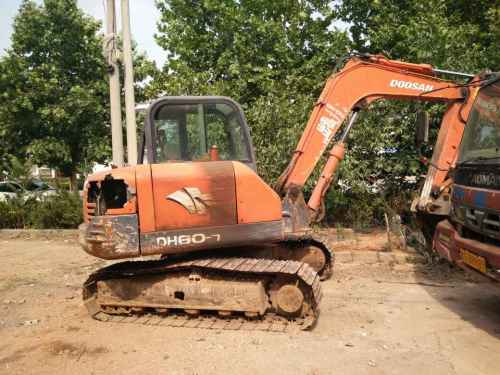 山东出售转让二手7500小时2009年斗山DH80挖掘机
