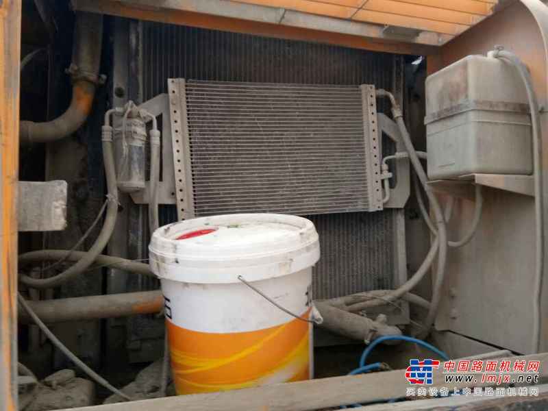 甘肃出售转让二手8000小时2009年现代R305LC挖掘机