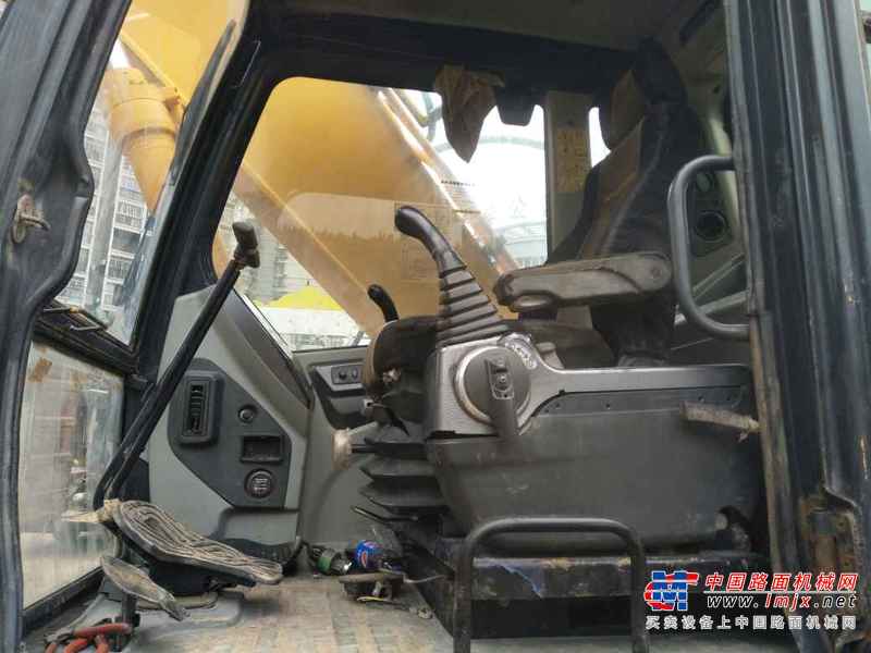 重庆出售转让二手9700小时2010年现代R225LC挖掘机