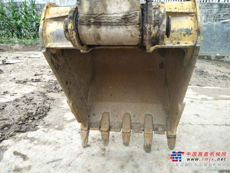 重庆出售转让二手9700小时2010年现代R225LC挖掘机